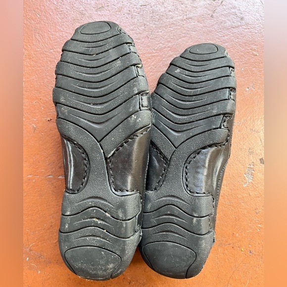 GENUINE LEATHER LOAFERS BY KENNETH COLE “BAR-N-LOUNGE” - Picture 12 of 12